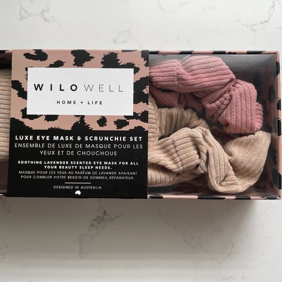 Wilowell Home + Life Luxe Eye Mask & Scrunchie Set Light Tan & Mauve OS - Picture 3 of 6